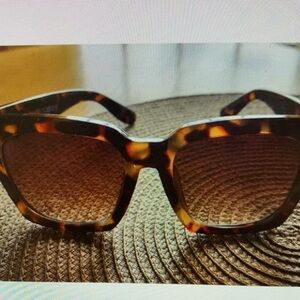 JuicyOrange Tortoise Brown Gradient Oversized Sunglasses - SPS7151 55-21-150